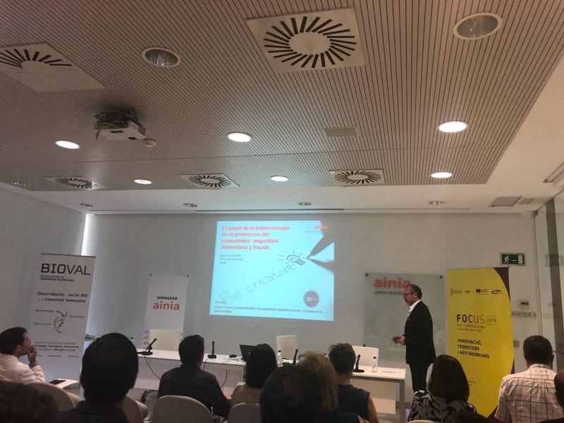 D. Roberto Ortu�o, AINIA[;;;][;;;]